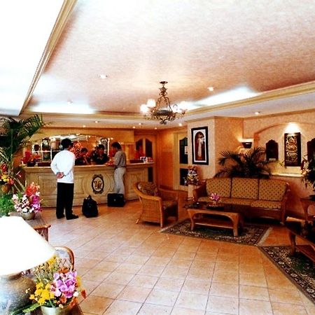 Villa Margarita Hotel Davao Luaran gambar