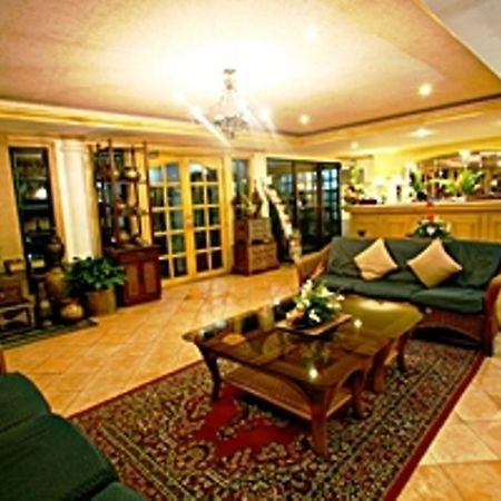 Villa Margarita Hotel Davao Luaran gambar