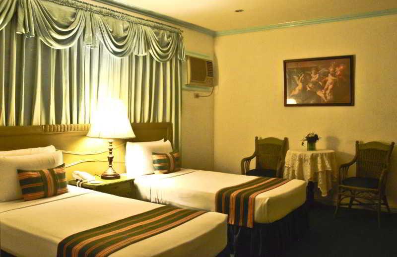 Villa Margarita Hotel Davao Luaran gambar