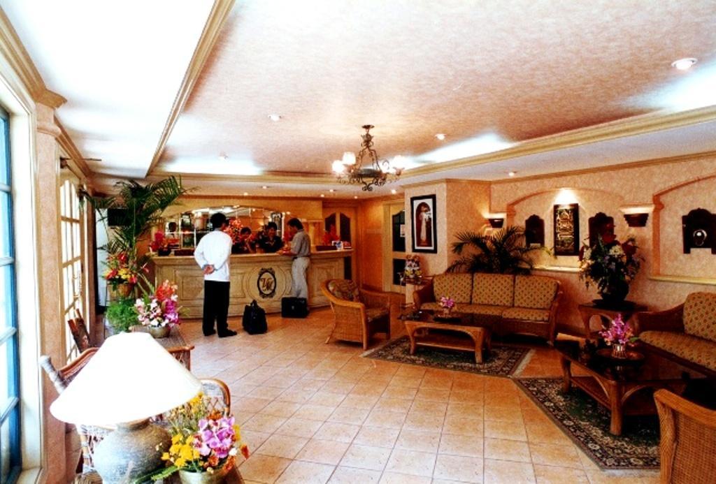 Villa Margarita Hotel Davao Luaran gambar